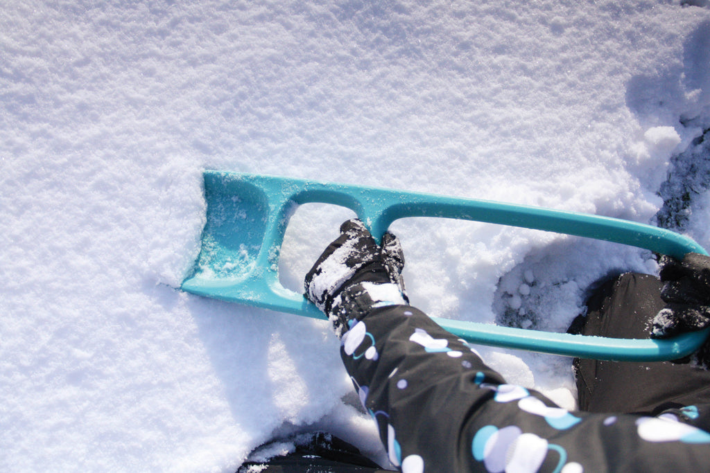 Quut: SCOPPI lopata za na mivko, sneg,...oranžno-modre barve