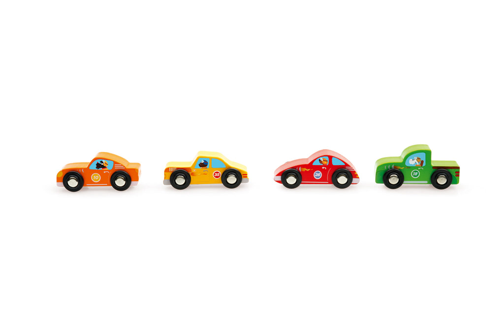 Scratch: Avtovlačilec s 4 lesenimi avtomobili